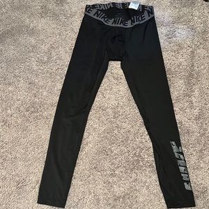 Men’s Nike never worn dri fit compression.